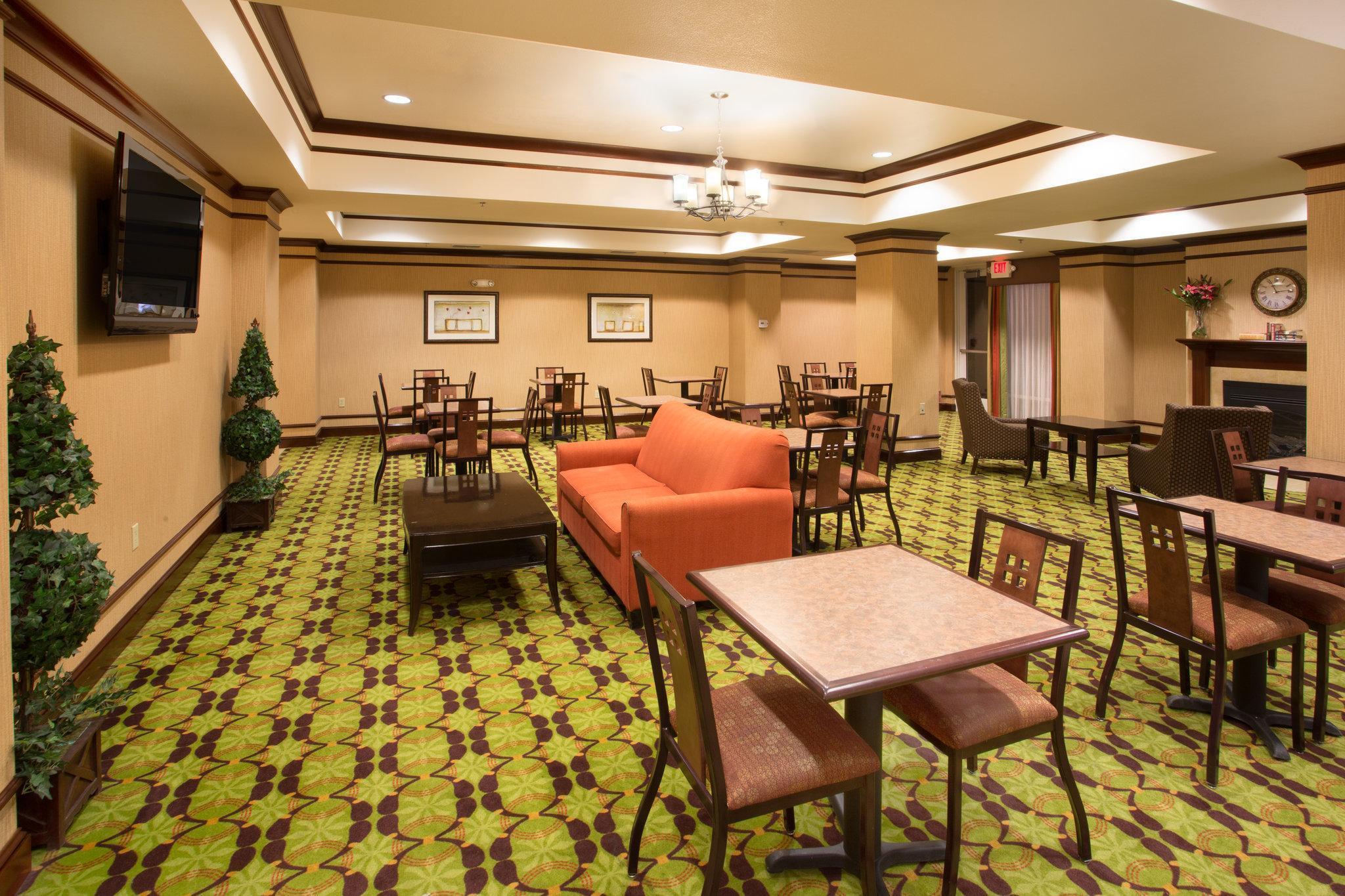Holiday Inn Express Yreka-Shasta Area By Ihg Екстериор снимка