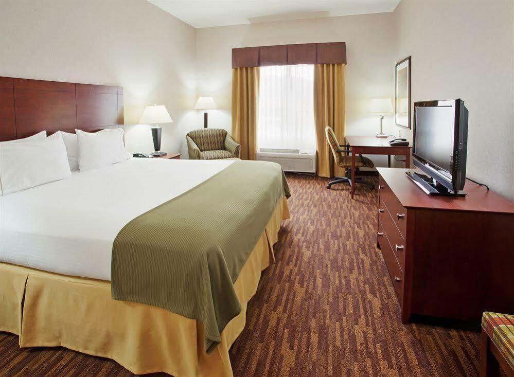 Holiday Inn Express Yreka-Shasta Area By Ihg Екстериор снимка